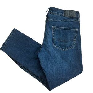 Levis Signature Womens Jeans Straight Leg Feathered Dark Medium Rise Sz 32 / 30